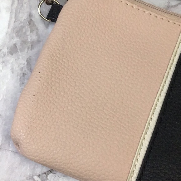 Stone Mountain blush pink and black leather wristlet wallet - Picture 5 of 9